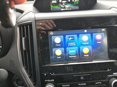 Used 2023 Subaru Forester Premium image 7