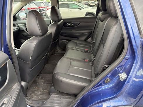 Used 2019 Nissan Rogue SL AWD/4WD image 10