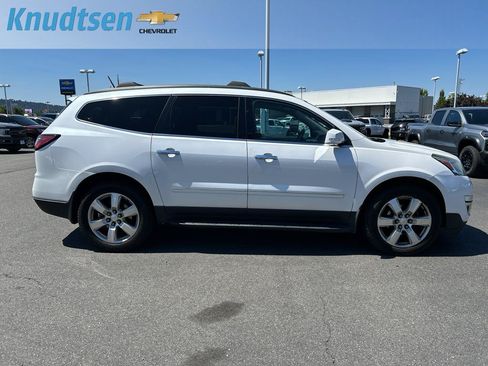 Used 2017 Chevrolet Traverse Premier AWD/4WD image 8