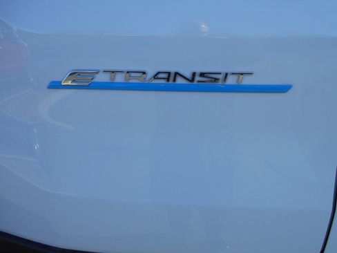 Used 2022 Ford E-Transit Medium Roof w/ Load Area Protection Package image 15