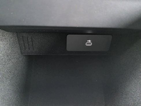 New 2026 Land Rover Range Rover Sport Dynamic SE image 32