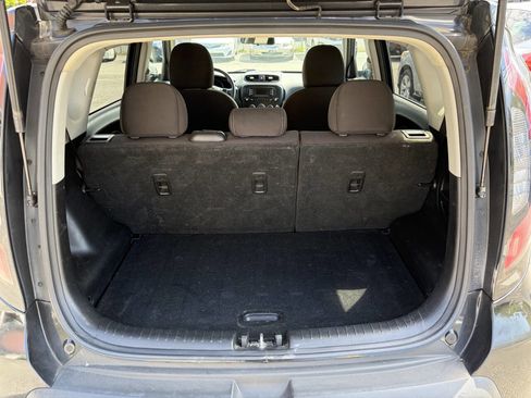 Used 2016 Kia Soul FWD image 13