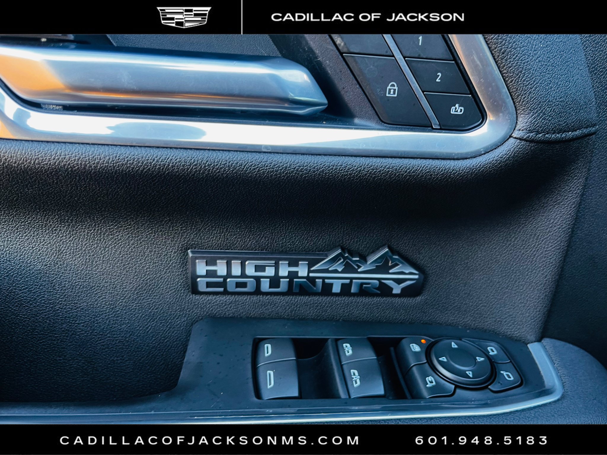 Used 2025 Chevrolet Silverado 1500 High Country w/ Midnight Edition AWD/4WD image 15