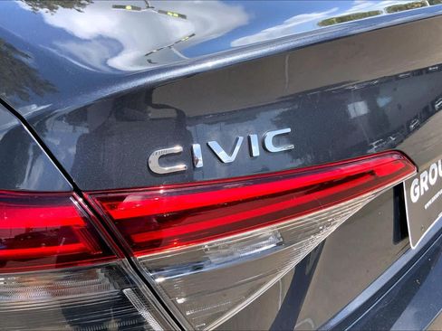 Used 2024 Honda Civic Sport image 29