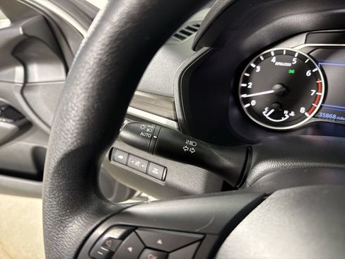 Used 2023 Nissan Altima 2.5 SV AWD/4WD image 15