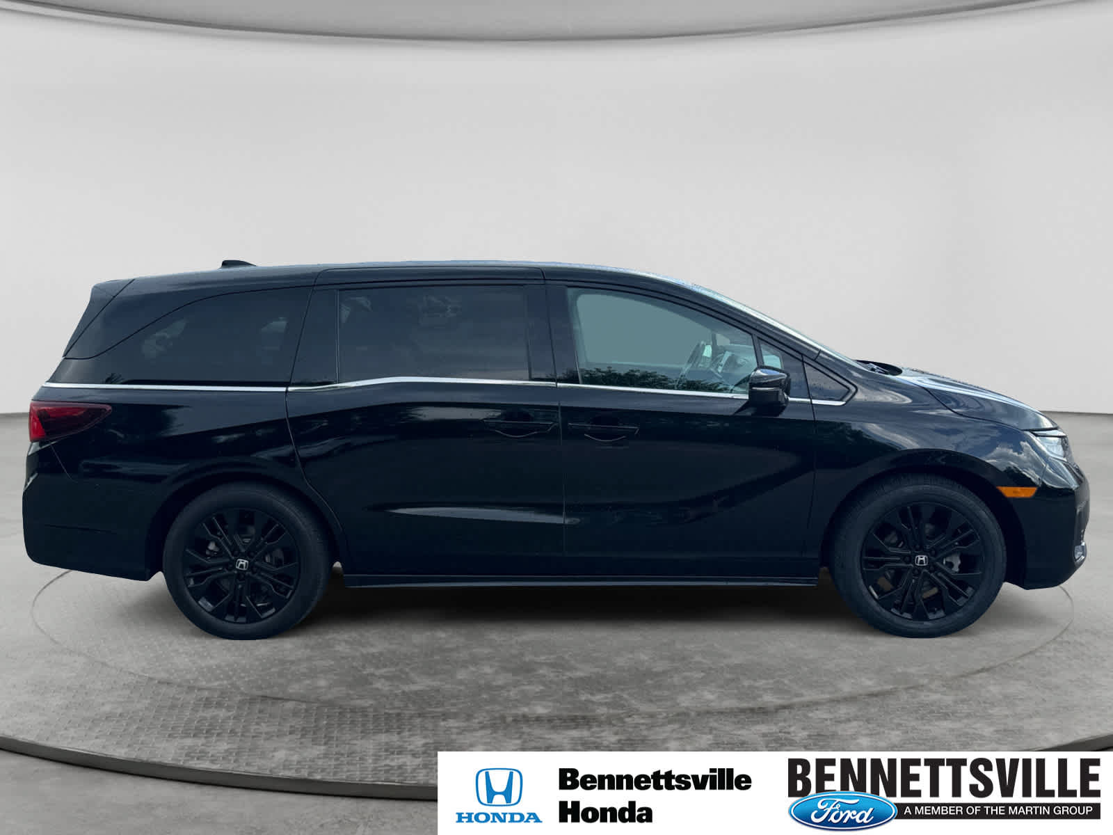 Used 2025 Honda Odyssey Sport-L image 4