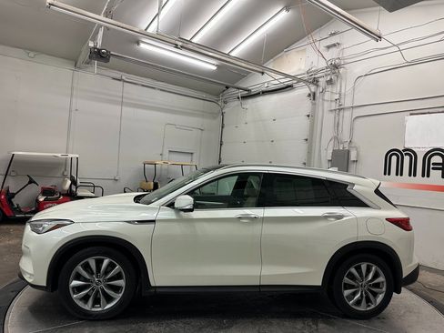 Used 2019 INFINITI QX50 Essential w/ Proactive Package image 13