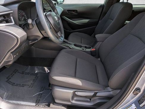 Used 2025 Toyota Corolla LE FWD image 15