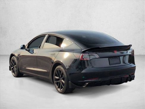 Used 2019 Tesla Model 3 Mid Range image 8