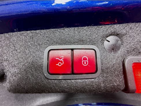 Used 2019 Mercedes-Benz C 300 Sedan image 40