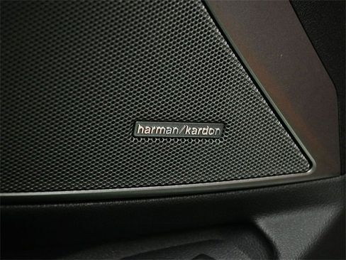 Used 2025 BMW M3 Competition w/ Executive Package image 21