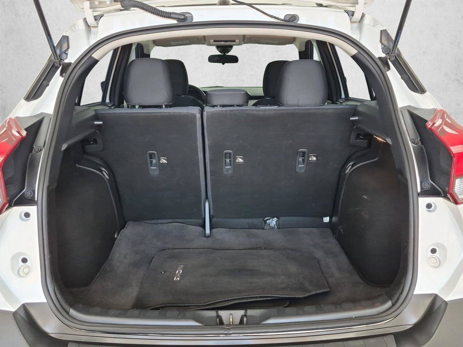 Used 2020 Nissan Kicks SV w/ Exterior Package FWD image 6