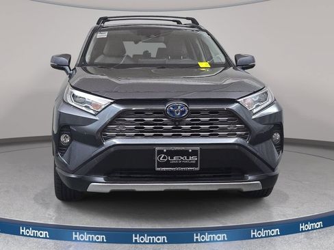 Used 2020 Toyota RAV4 Limited AWD/4WD image 3