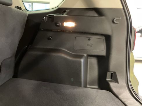 Used 2019 Ford Escape Titanium image 33