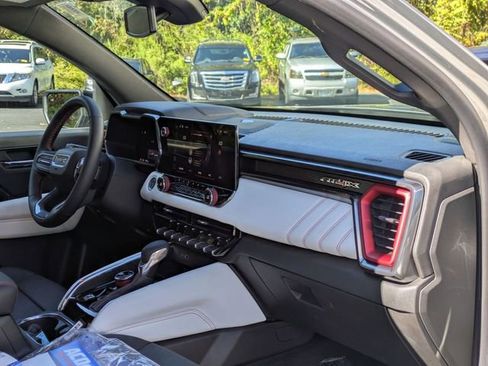 Used 2023 GMC Canyon AT4X image 33