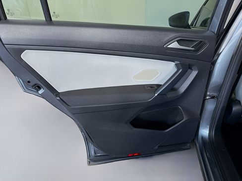 Used 2020 Volkswagen Tiguan S image 25