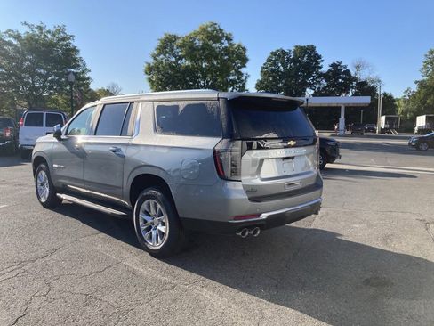 New 2025 Chevrolet Suburban Premier image 5