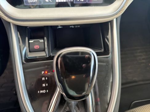 Used 2020 Subaru Outback Premium AWD/4WD image 16