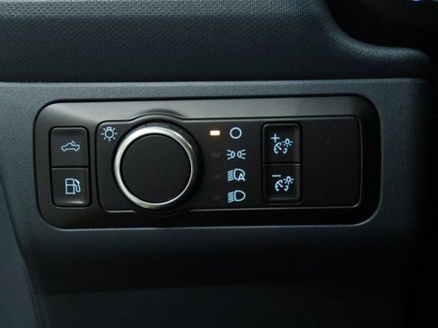 Used 2025 Ford Maverick XL FWD image 9