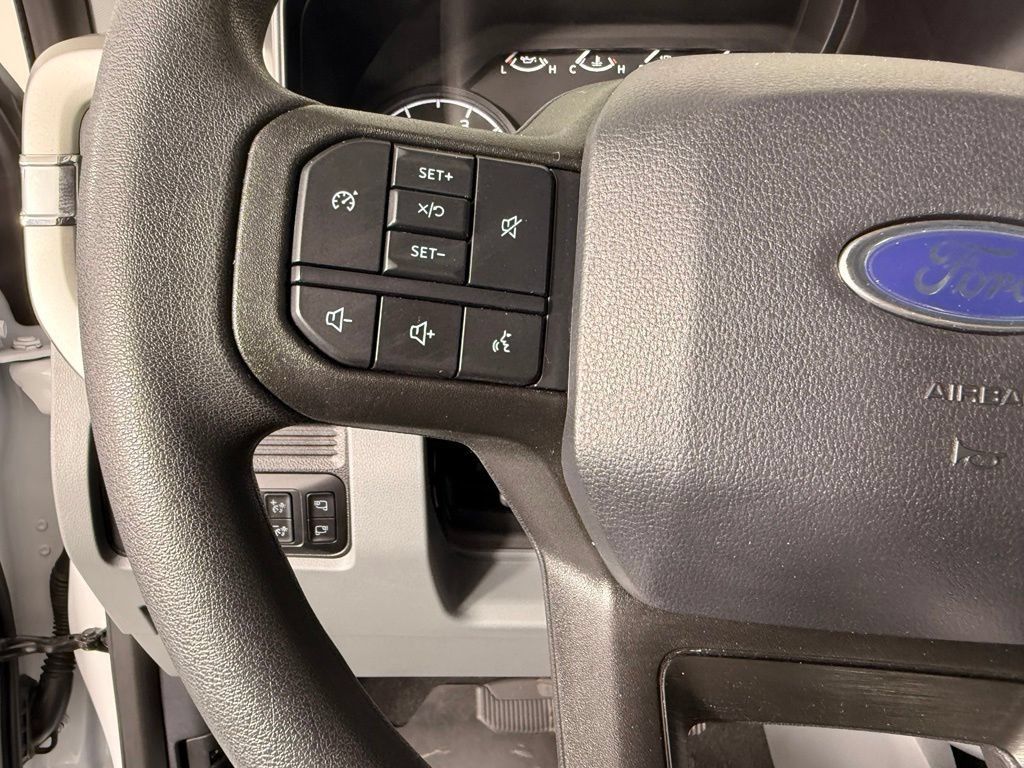 Certified 2025 Ford F250 XLT w/ FX4 Off-Road Package AWD/4WD image 20
