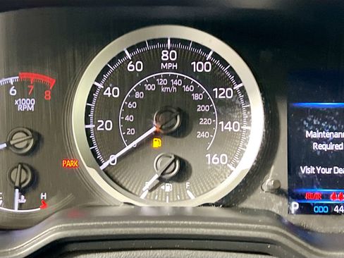 Used 2021 Toyota Corolla LE image 23