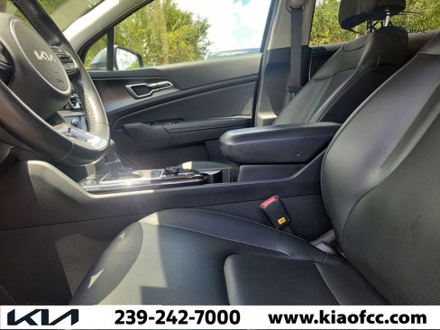 Certified 2023 Kia Sorento LX FWD image 27