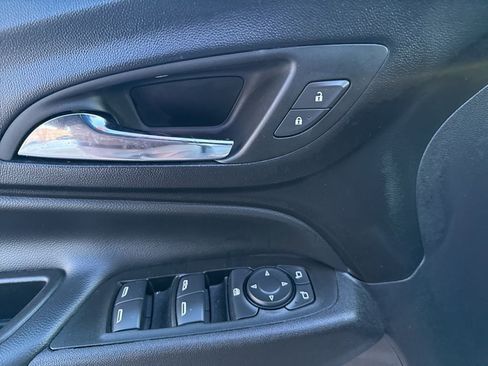 Certified 2024 Chevrolet Equinox LT image 11