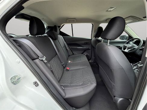 Used 2021 Nissan Kicks S FWD image 33