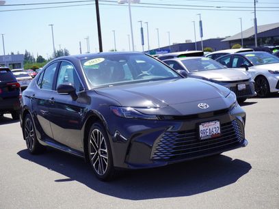 Used 2025 Toyota Camry XLE w/ Premium Package