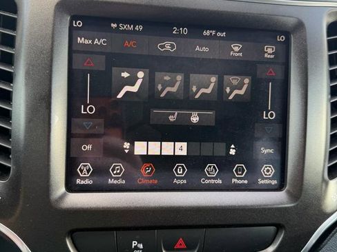 Used 2019 Jeep Cherokee Trailhawk w/ Cold Weather Group AWD/4WD image 16