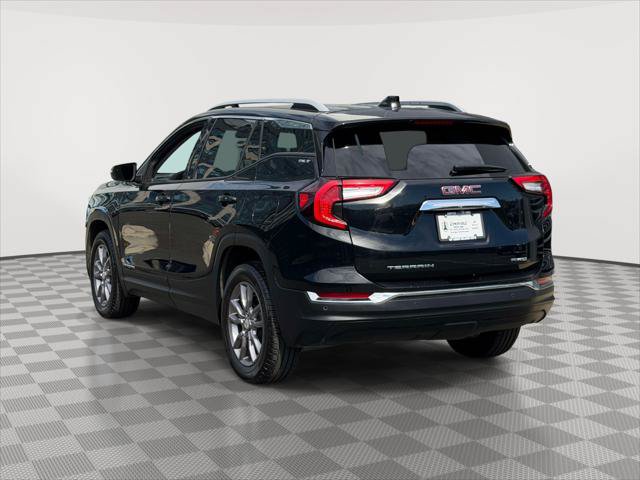 Used 2023 GMC Terrain SLT AWD/4WD image 5