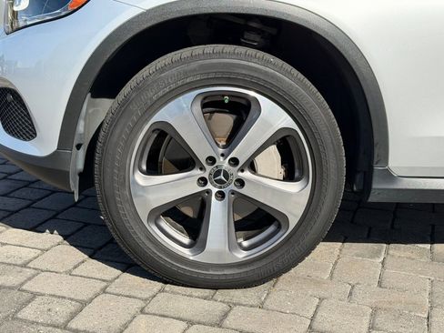 Used 2018 Mercedes-Benz GLC 300 4MATIC image 13