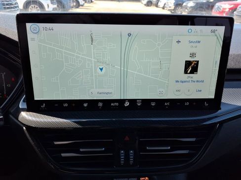 Used 2024 Ford Escape ST-Line Select w/ Tech Pack #1 AWD/4WD image 16