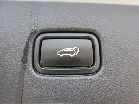 Used 2024 Hyundai Palisade Limited AWD/4WD image 31