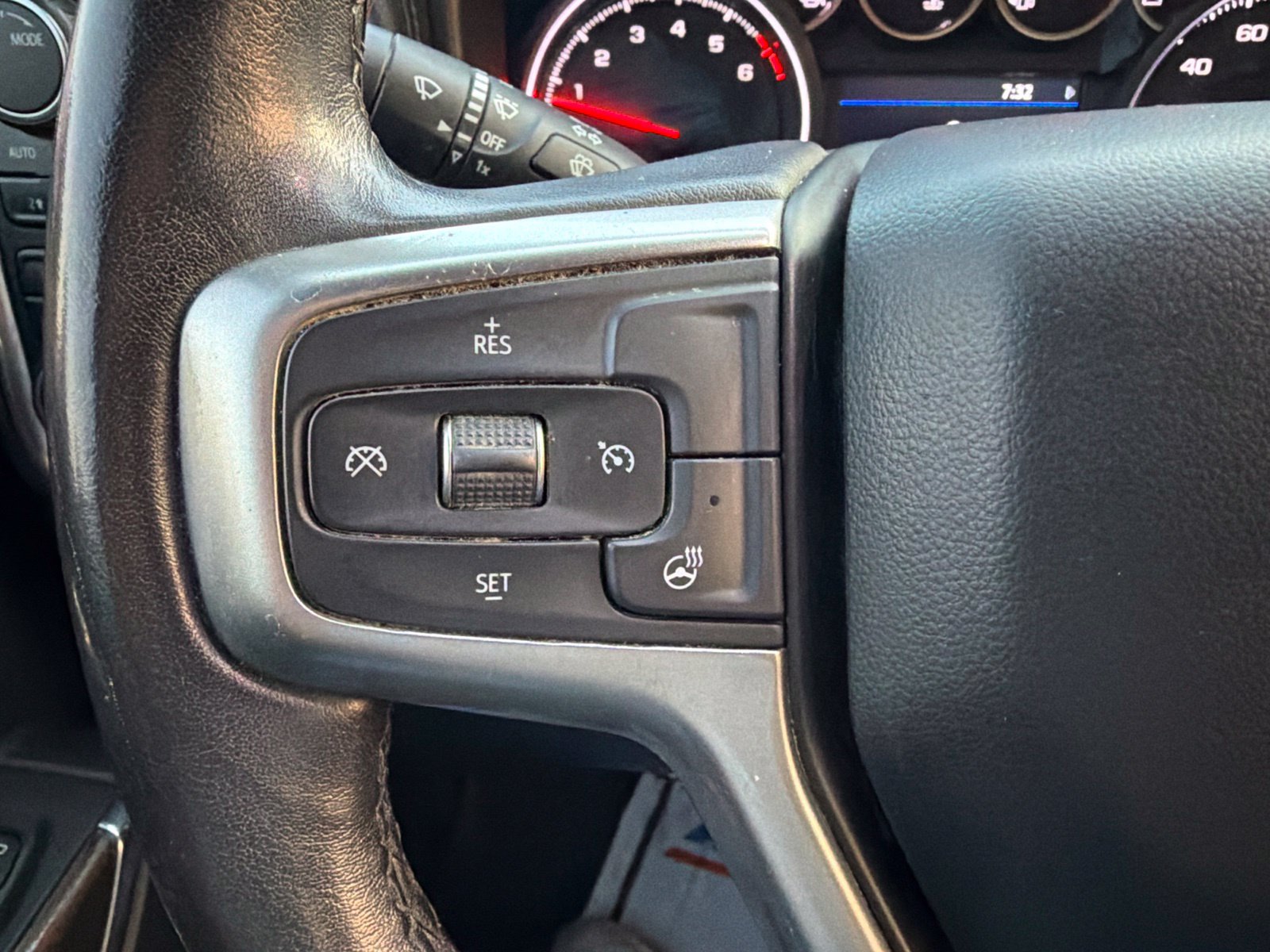 Used 2020 Chevrolet Silverado 1500 RST AWD/4WD image 18