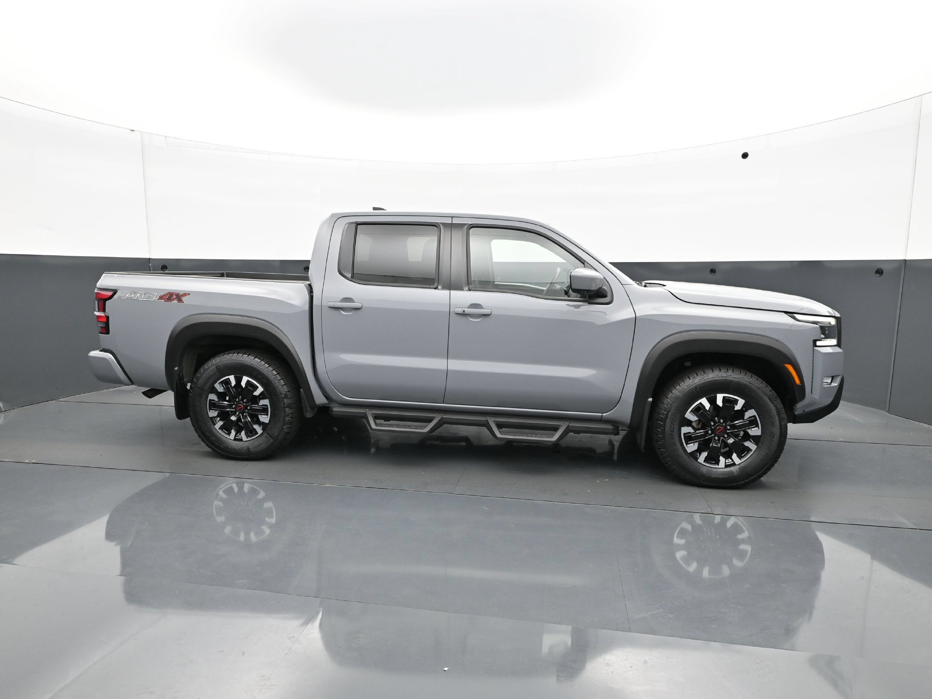 Used 2023 Nissan Frontier PRO-4X w/ Pro Convenience Package AWD/4WD image 8