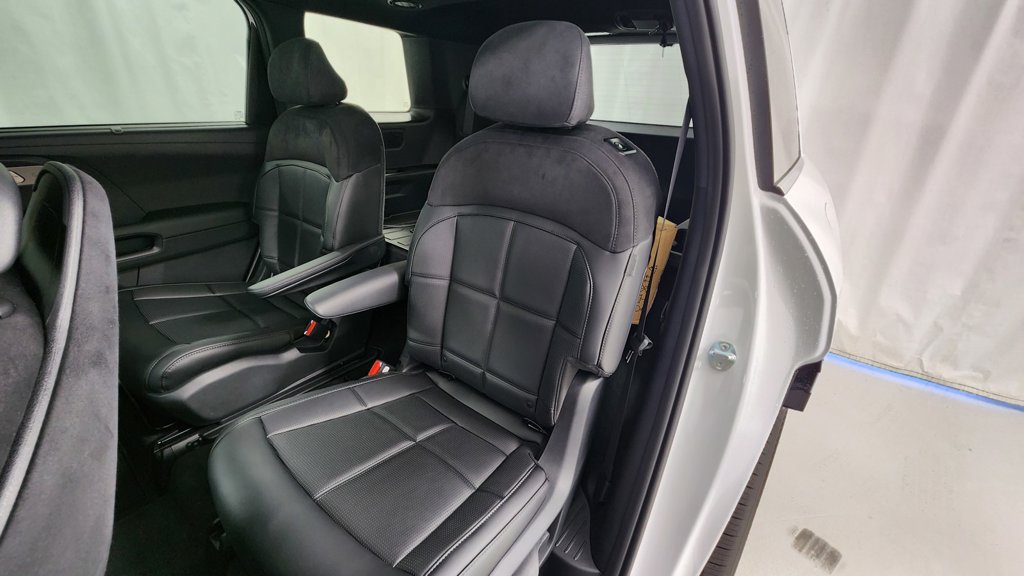 New 2027 Kia Telluride SX Prestige w/ Towing Package AWD/4WD image 12