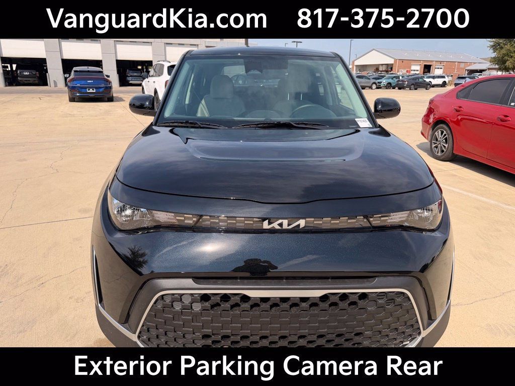 Certified 2023 Kia Soul LX FWD image 7