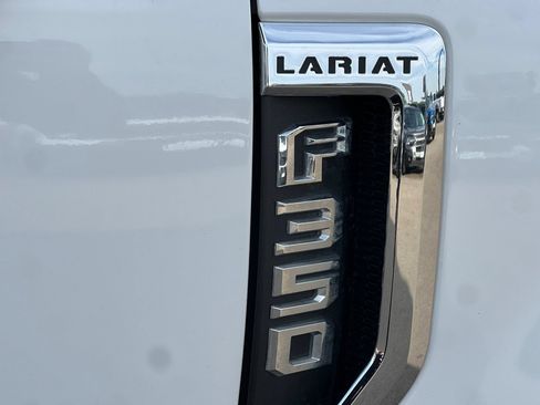 Used 2022 Ford F350 Lariat w/ Lariat Ultimate Package AWD/4WD image 28