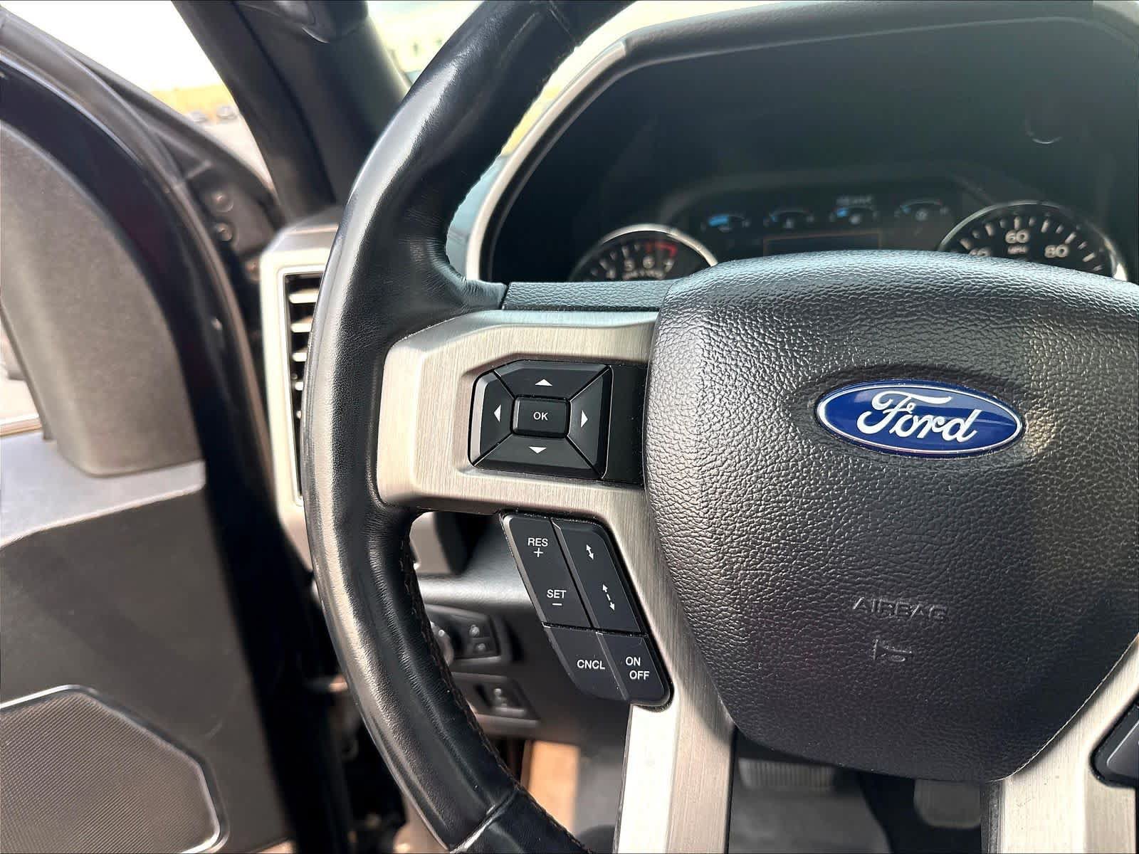 Used 2018 Ford F150 Platinum w/ Equipment Group 701A Luxury AWD/4WD image 12
