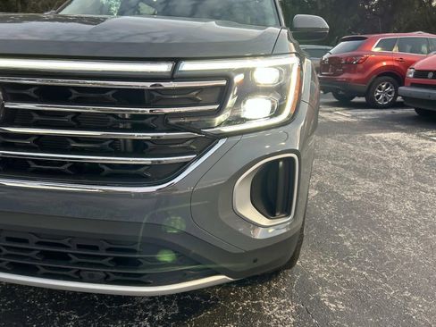 New 2026 Volkswagen Atlas SE FWD image 9