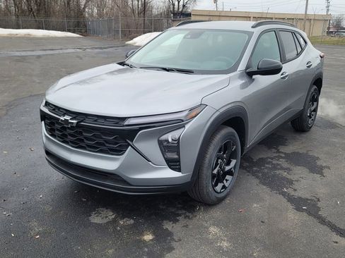 New 2026 Chevrolet Trax LT w/ Driver Confidence Package image 5