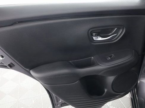 Certified 2025 Honda HR-V LX image 24