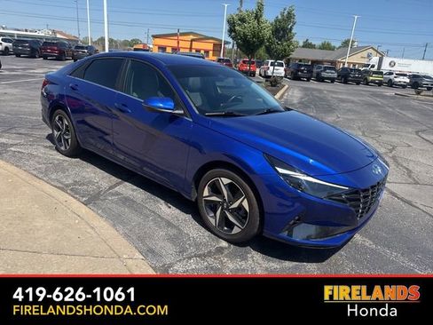 Used 2023 Hyundai Elantra Limited FWD image 7