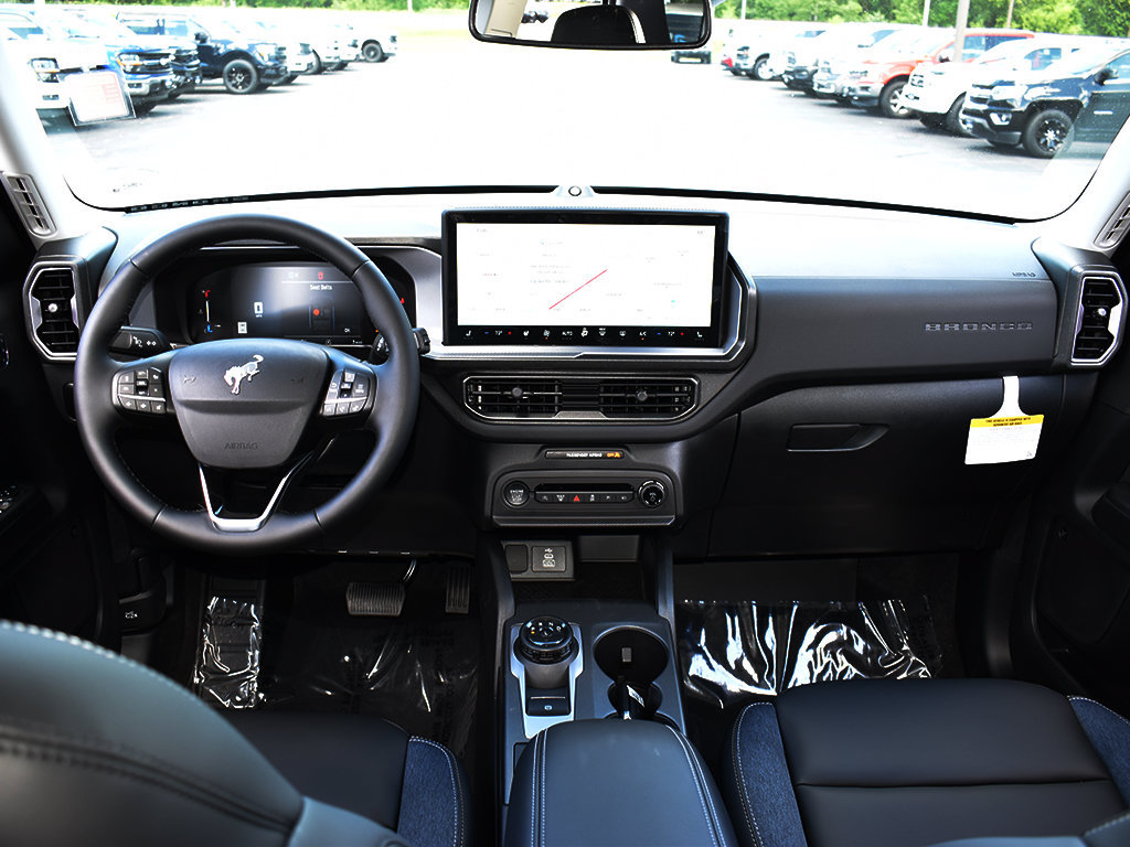 New 2026 Ford Bronco Sport Outer Banks w/ Outer Banks Tech Package+ AWD/4WD image 4