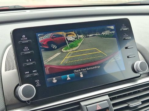 Used 2018 Honda Accord Sport image 18