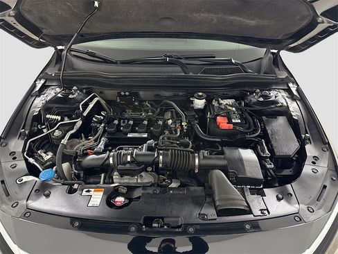 Used 2020 Honda Accord EX image 29