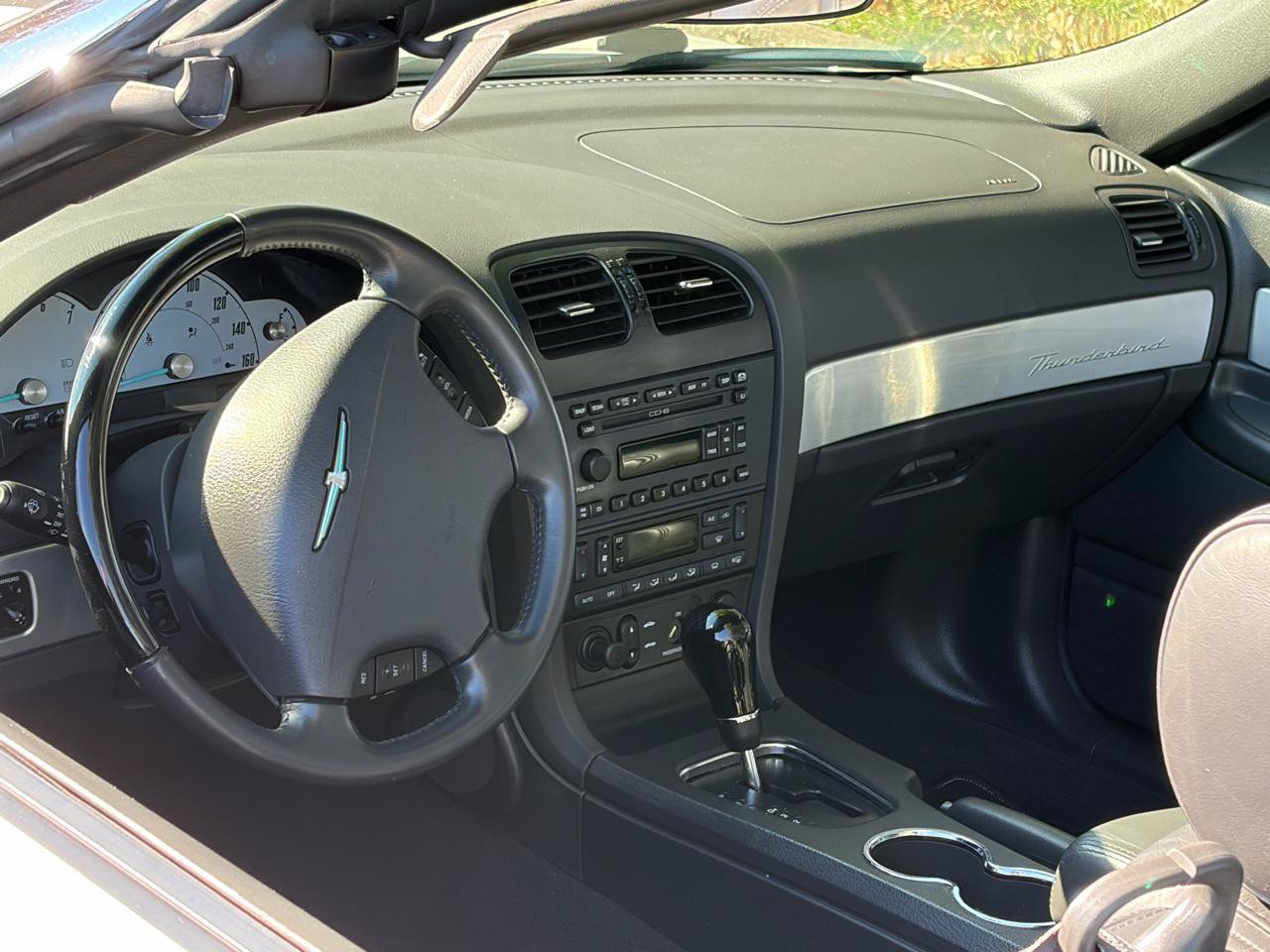 Used 2002 Ford Thunderbird RWD image 13