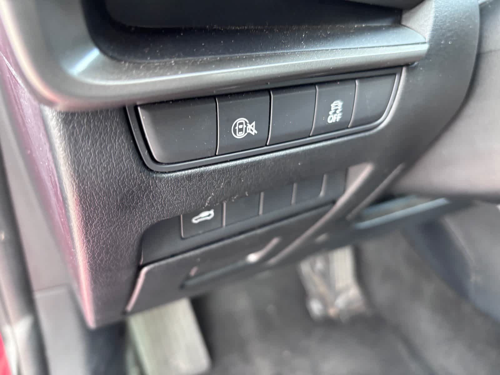 Used 2024 MAZDA MAZDA3 s FWD image 14