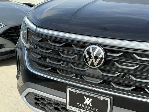 New 2026 Volkswagen Atlas Cross Sport SEL AWD/4WD image 4